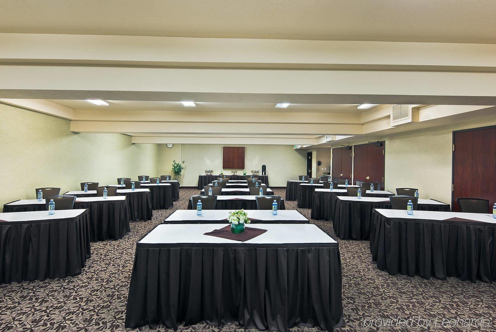 Oxford Suites Spokane Valley Kültér fotó
