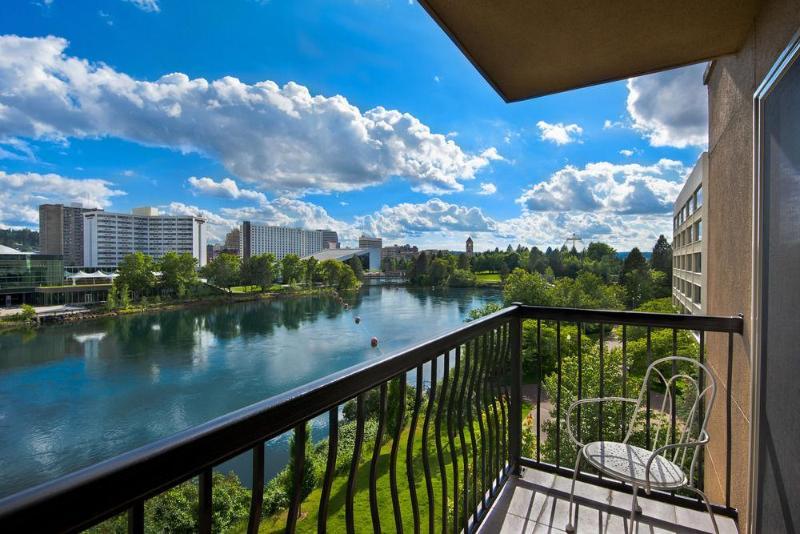 Oxford Suites Spokane Valley Kültér fotó